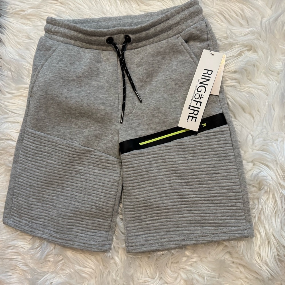 Ring of Fire Boys Moto Knit Shorts Size Small Gray‎ Zip Pocket Drawstring NWT